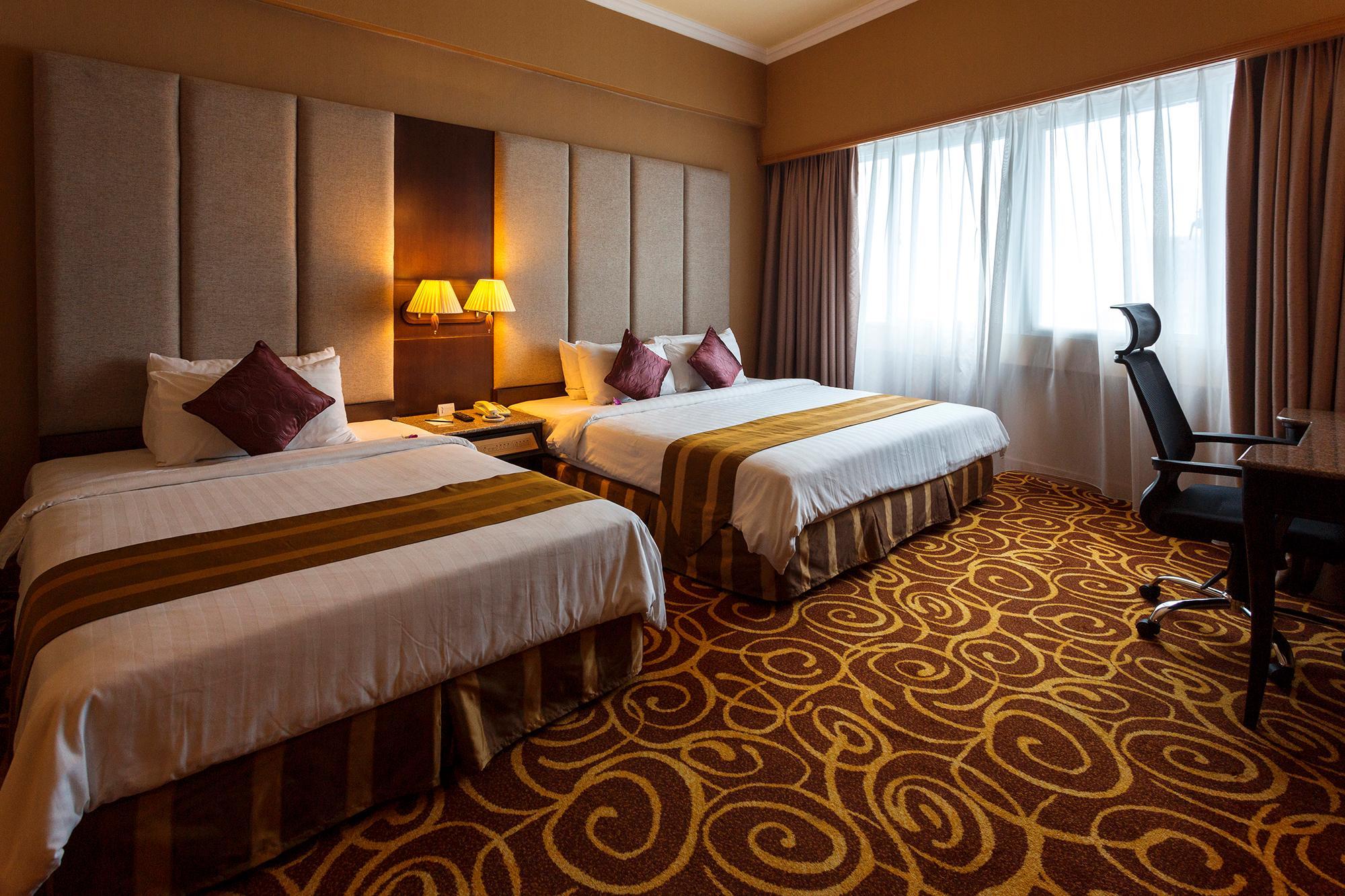 Mega Hotel Sdn Bhd Miri Exteriér fotografie