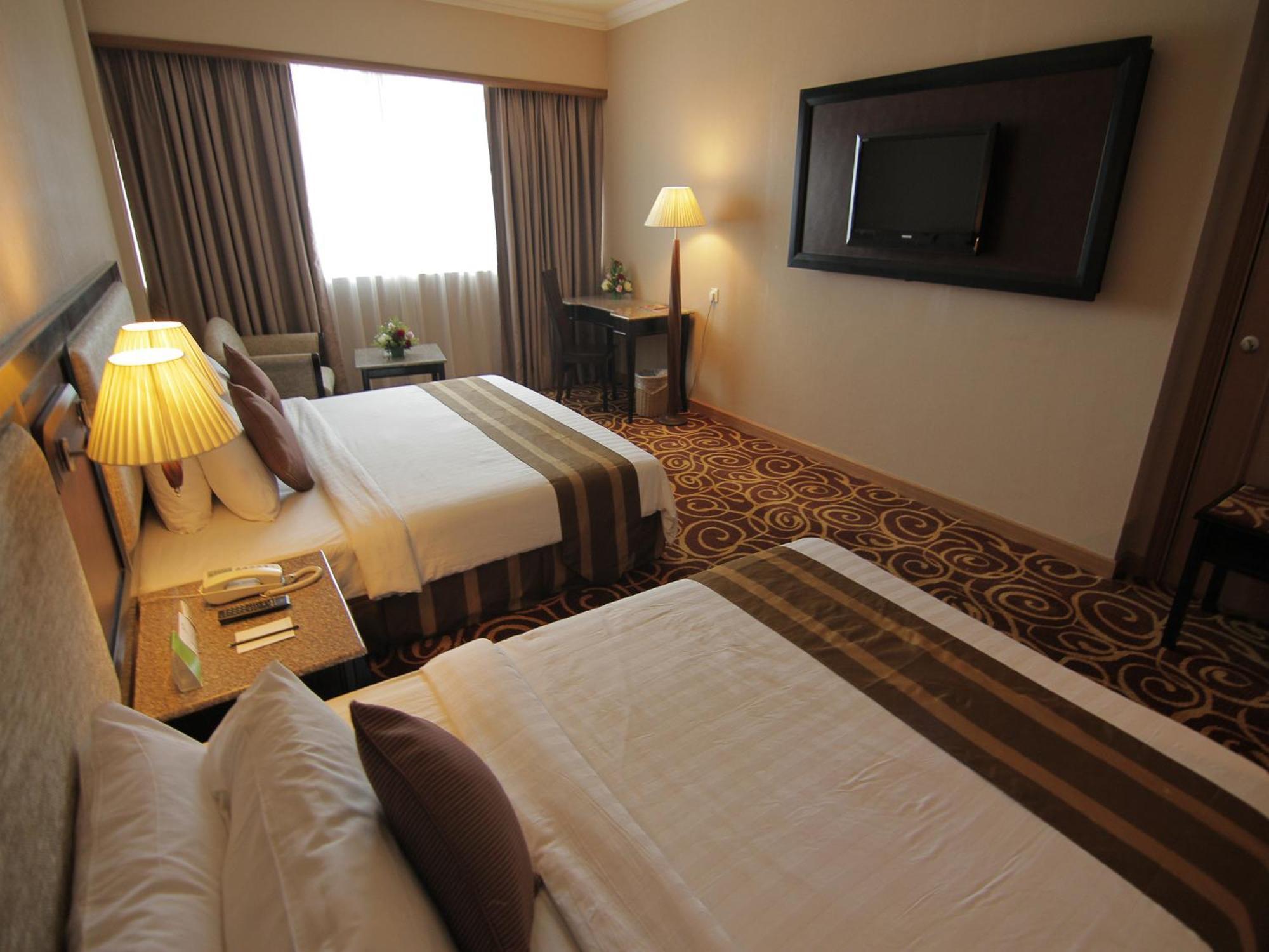 Mega Hotel Sdn Bhd Miri Exteriér fotografie