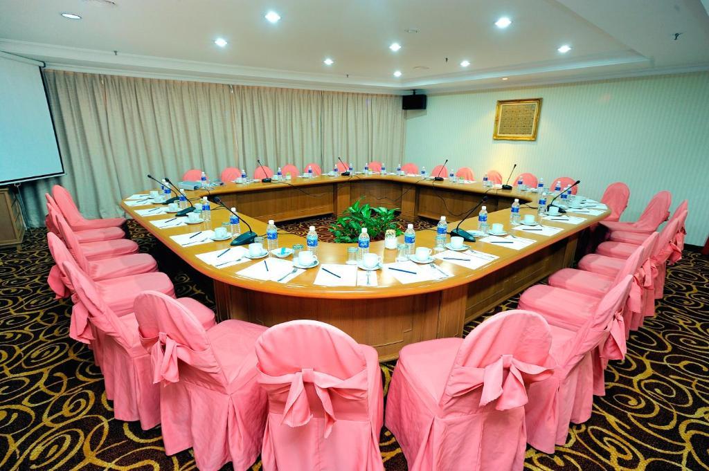 Mega Hotel Sdn Bhd Miri Exteriér fotografie